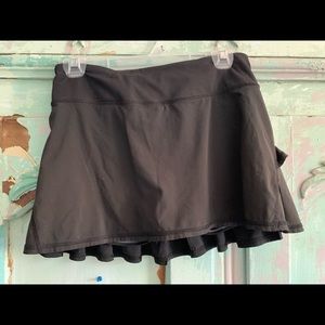 Black tennis skirt with ruffles on the back Lululemon